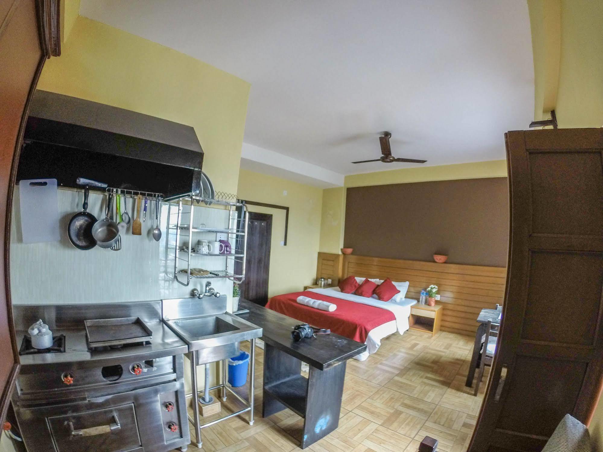 Hotel Tourist Residency Pokhara Exterior foto