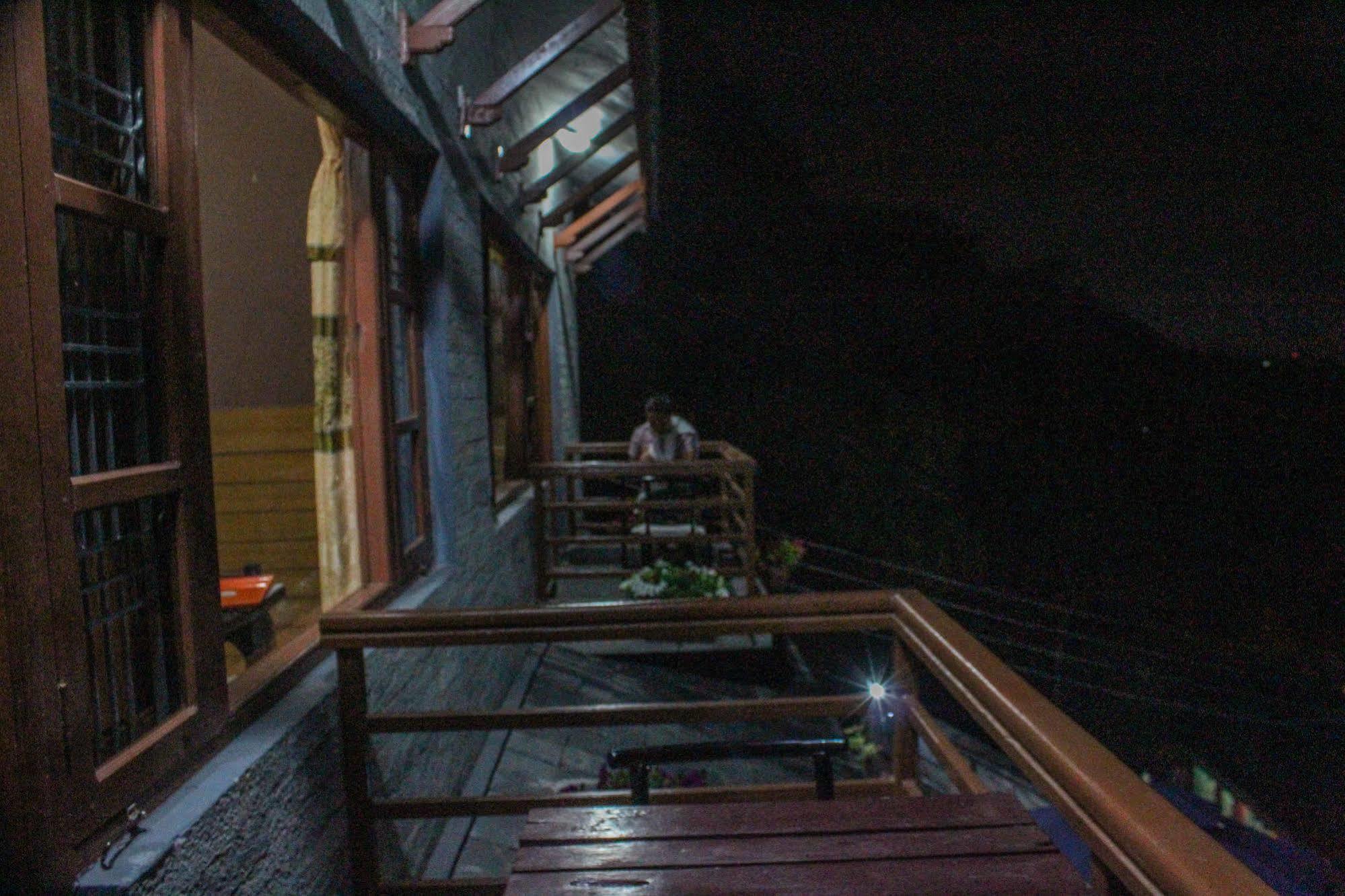 Hotel Tourist Residency Pokhara Exterior foto